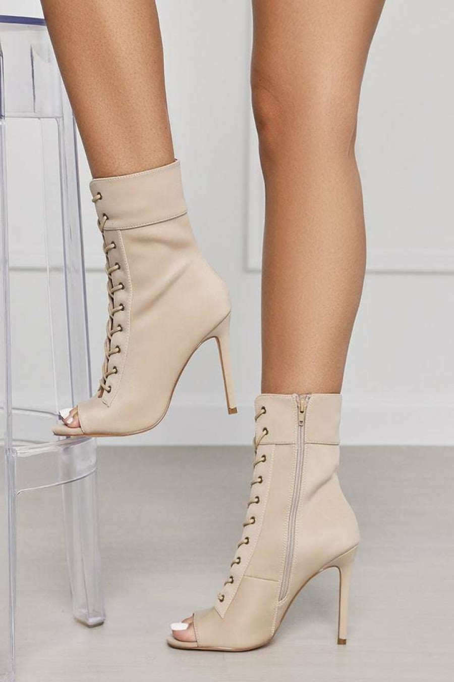 Shoe Type * | Oli J Filter Taupe